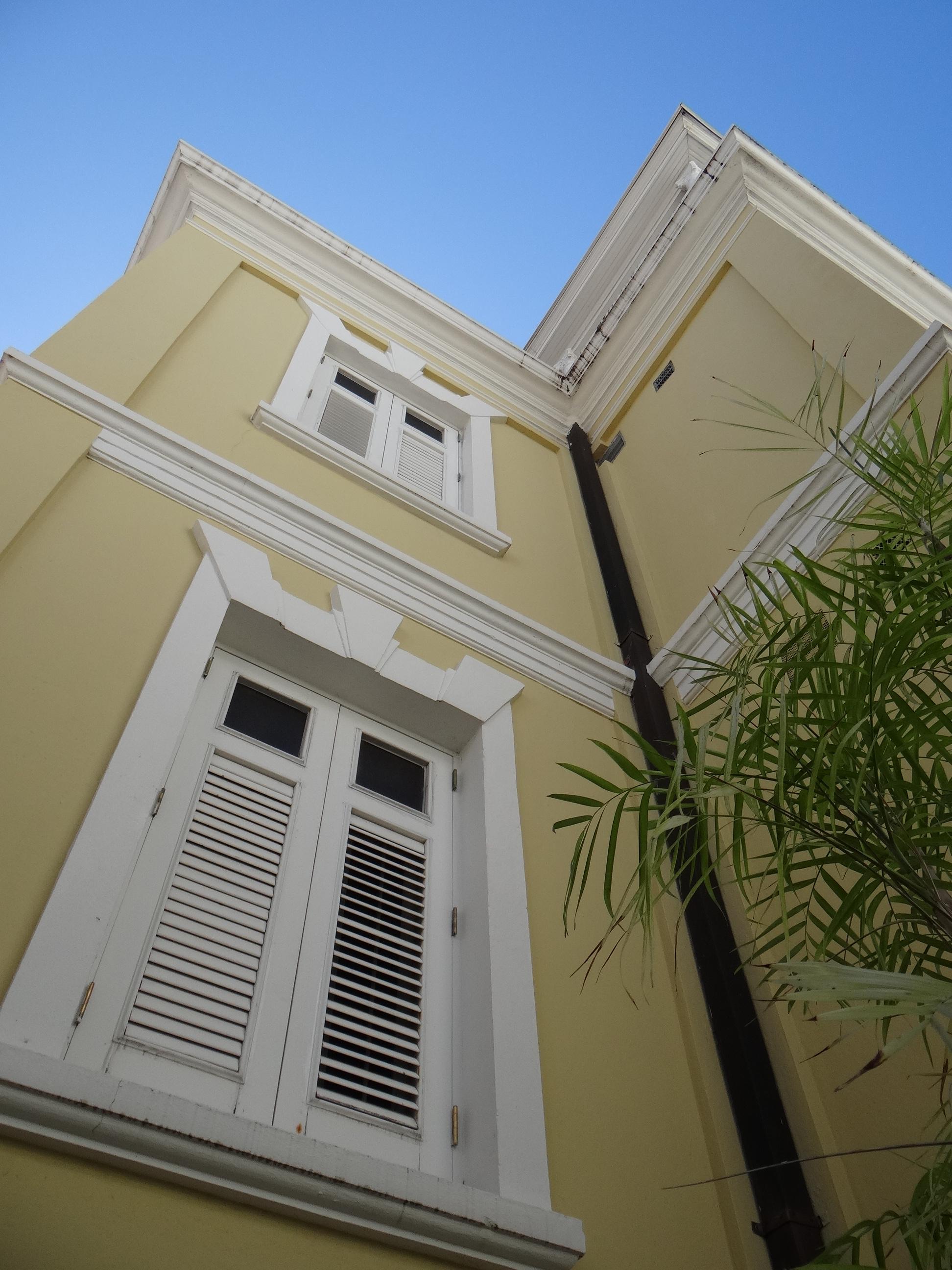 Casa La Giralda - Avenida Miramar, esquina calle Marti 651 - San Juan (Miramar) - 2014 00089